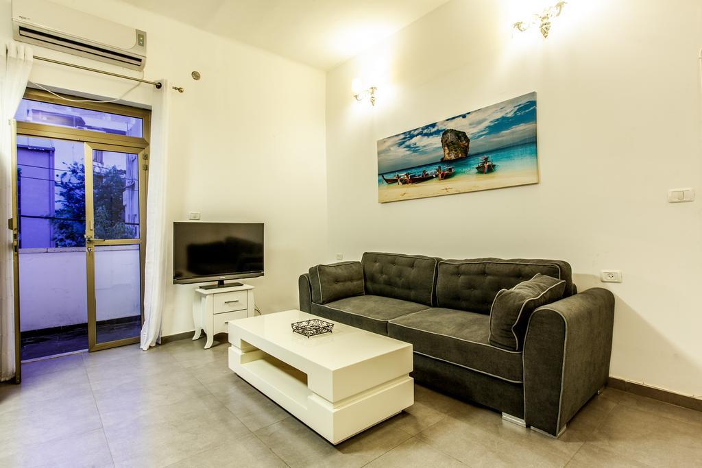 Sunset Beach Apartments Tel Aviv Eksteriør bilde